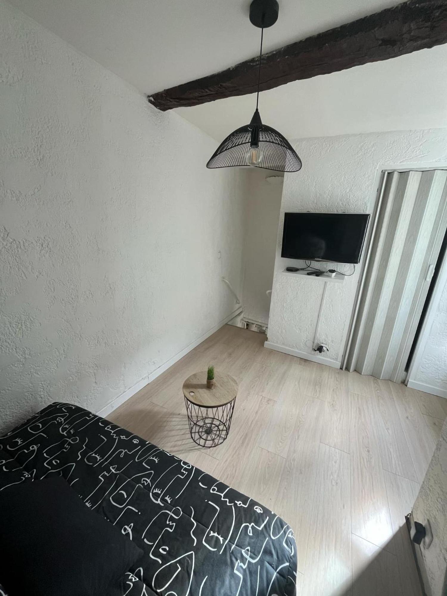 Studio En Duplex La Roquebrussanne 外观 照片